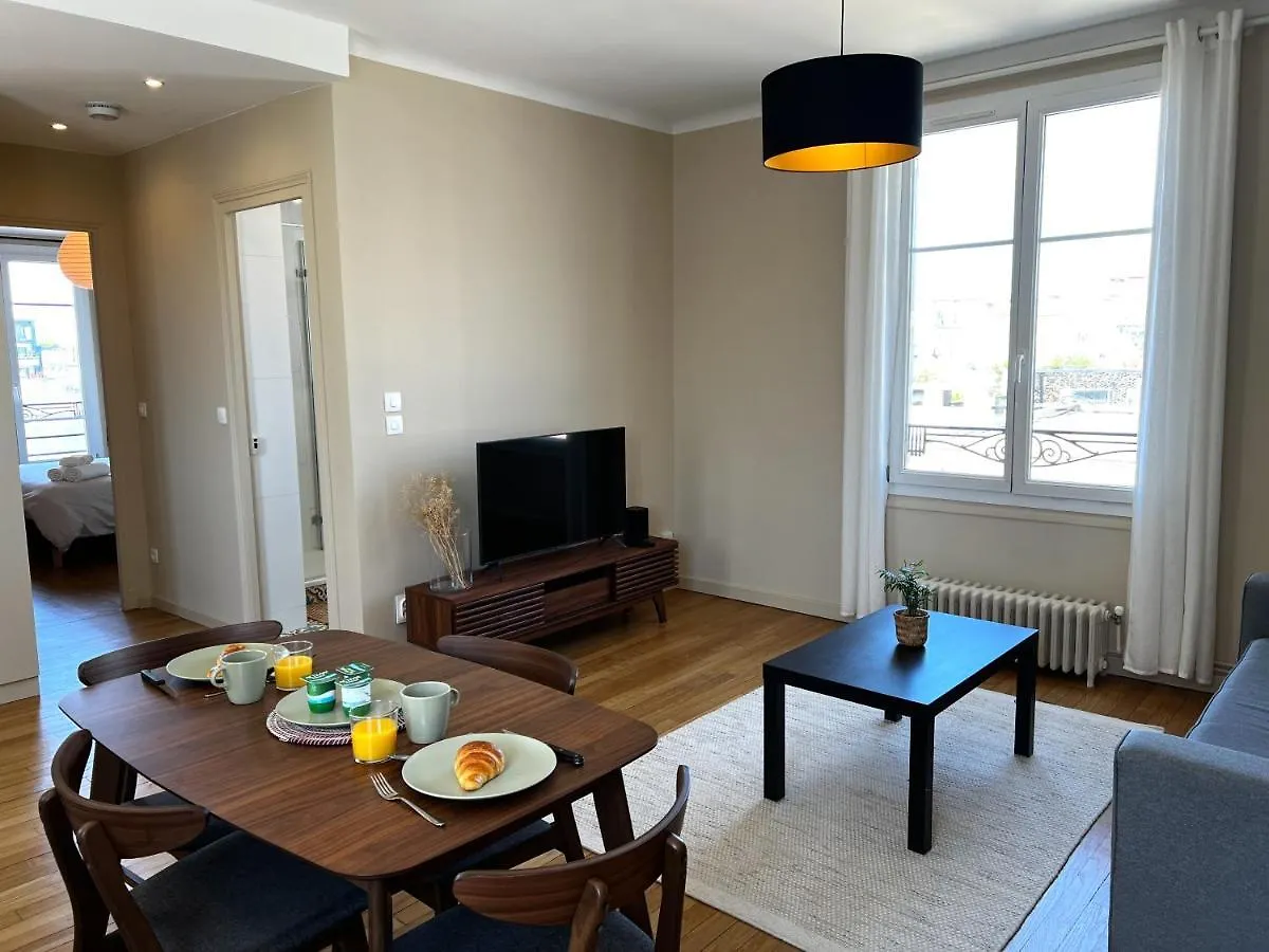 The Elegant - Sunny & Quiet - Near Bastille Apartment Paris