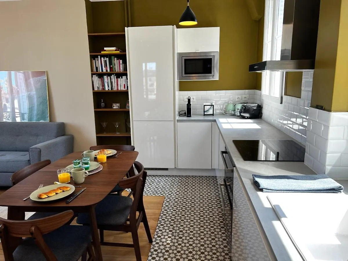 The Elegant - Sunny & Quiet - Near Bastille Apartment Paris
