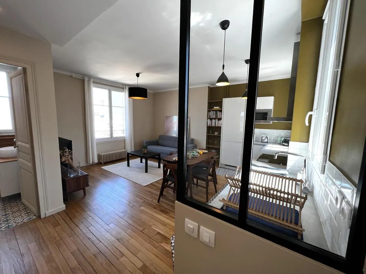 The Elegant - Sunny & Quiet - Near Bastille Apartment Paris