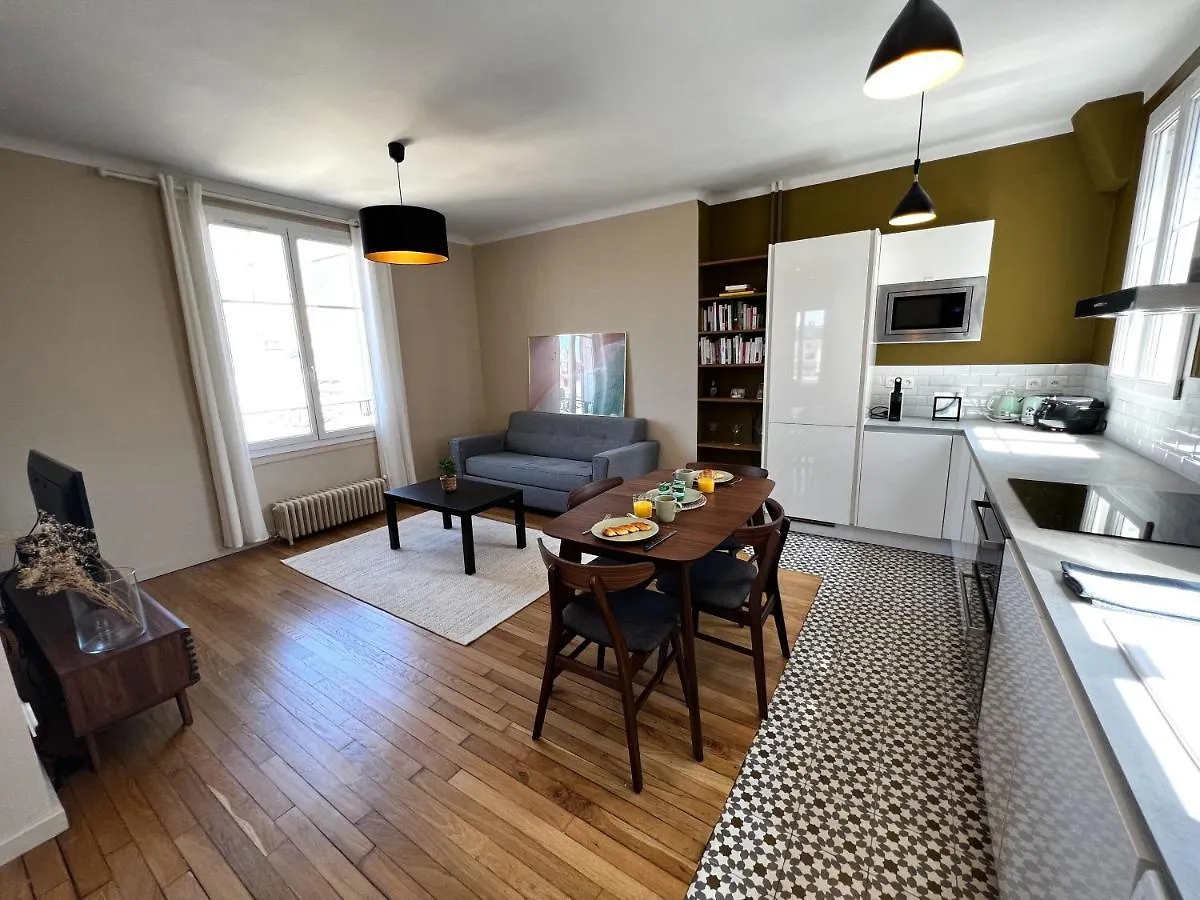 The Elegant - Sunny & Quiet - Near Bastille Apartment Paris