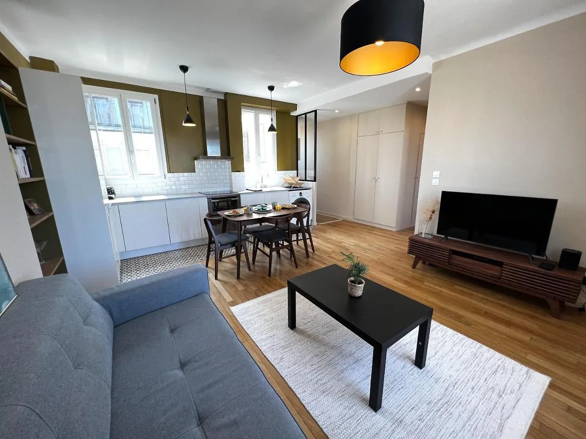 The Elegant - Sunny & Quiet - Near Bastille Apartment Paris